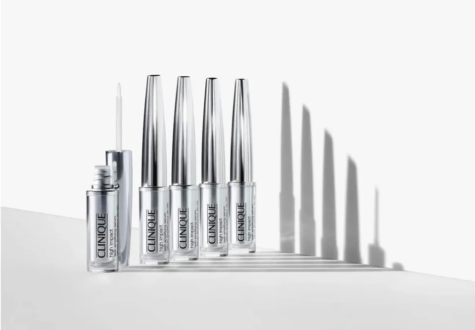 Gi vippene dine et løft med Cliniques nye nattserum og mascara