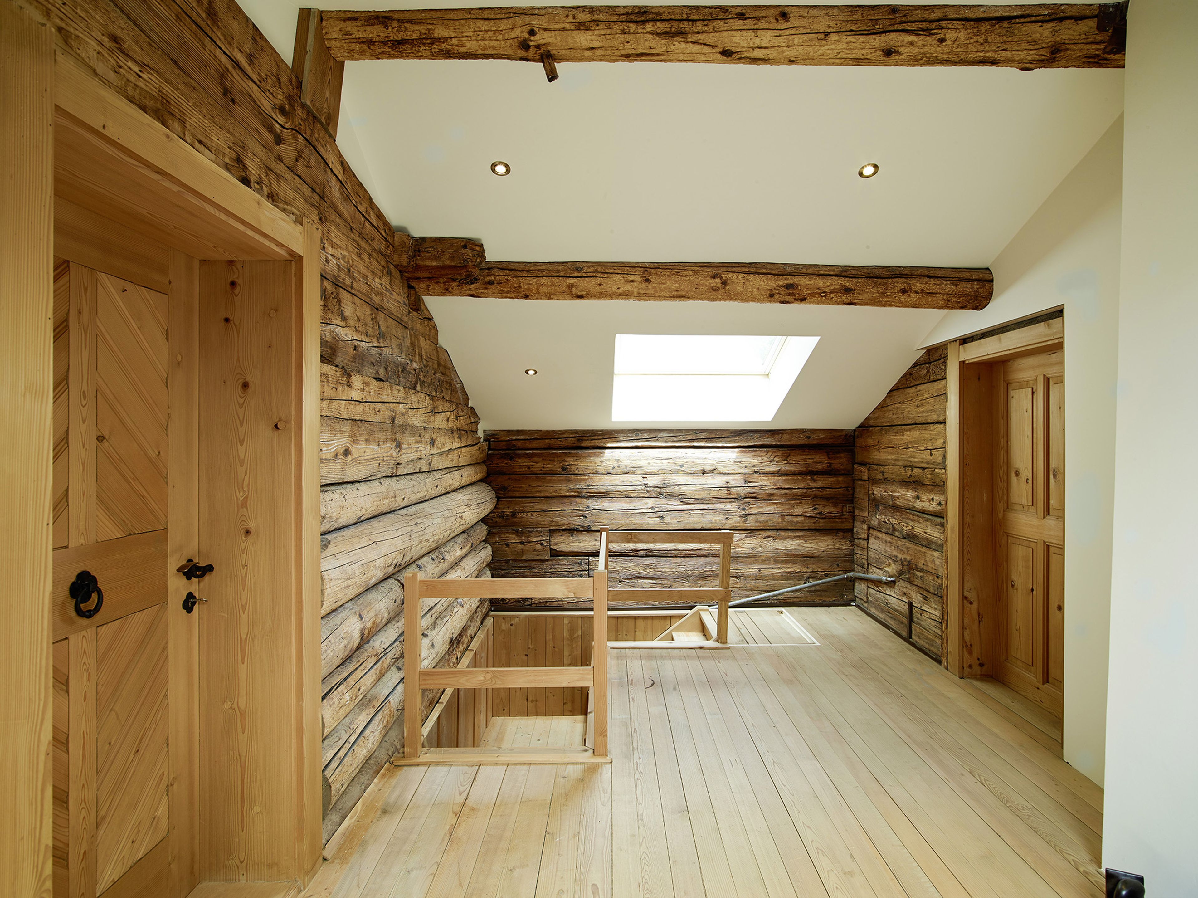 Sanierung Einfamilienhaus in Schwarzenberg, traditioneller Bregenzerwälder Baustil mit Bauernhaus-Charakter.