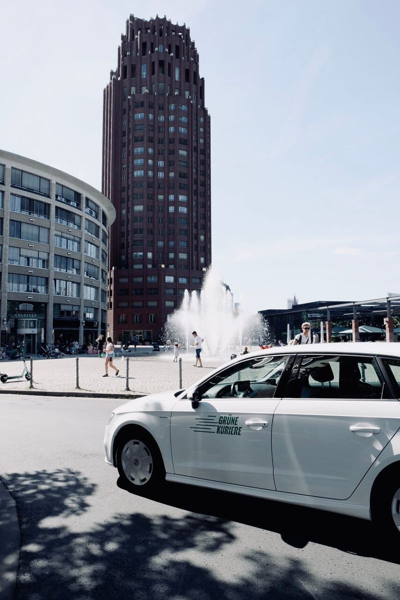 GrüneKuriere-RechtssichereZustellungVonDokumenten