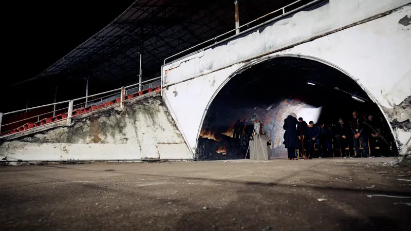 Vaarwel, moegestreden Oude Dame.