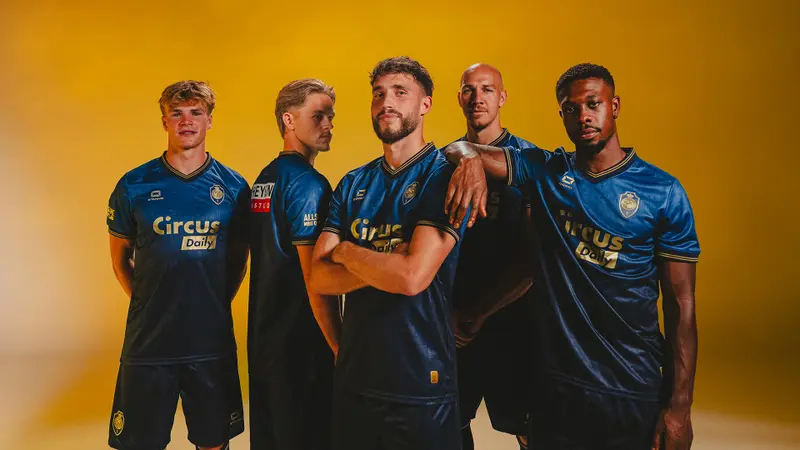 Third kit. Waar stad, stroom en stamnummer 1 samenvloeien.