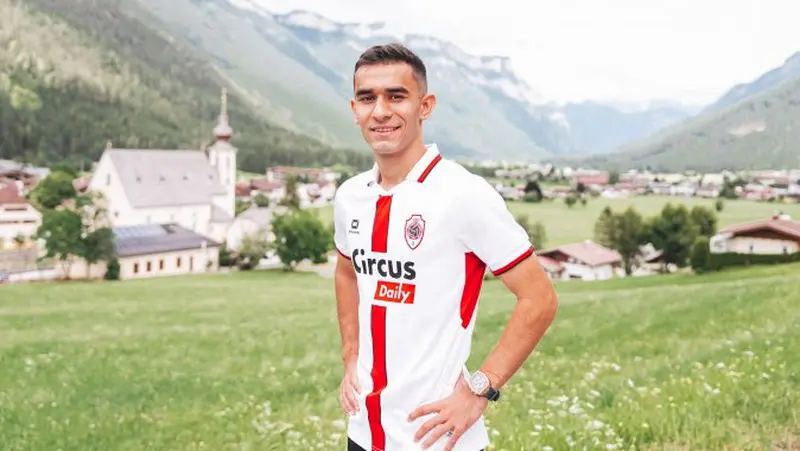 RAFC versterkt zich met Oezbeek Urinboev