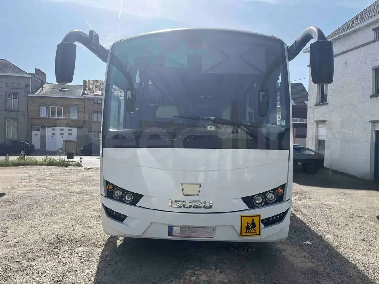 isuzu-visigo-front-fleequid-NNAM0A6LS02000150