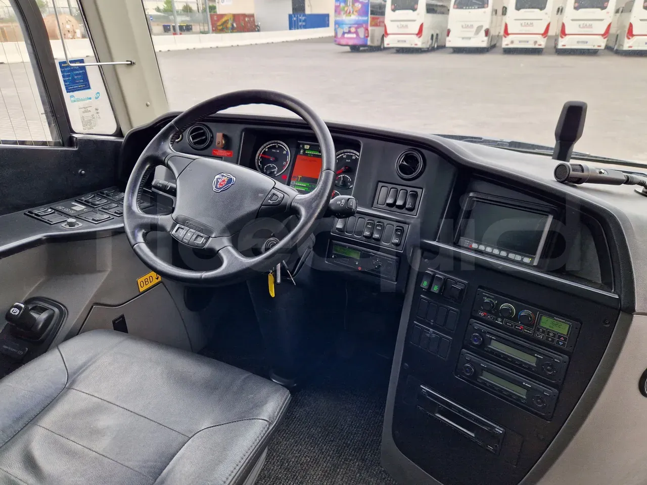 scania-touring-hd-steering-wheel-dashboard-fleequid-YS2K4X20001903529