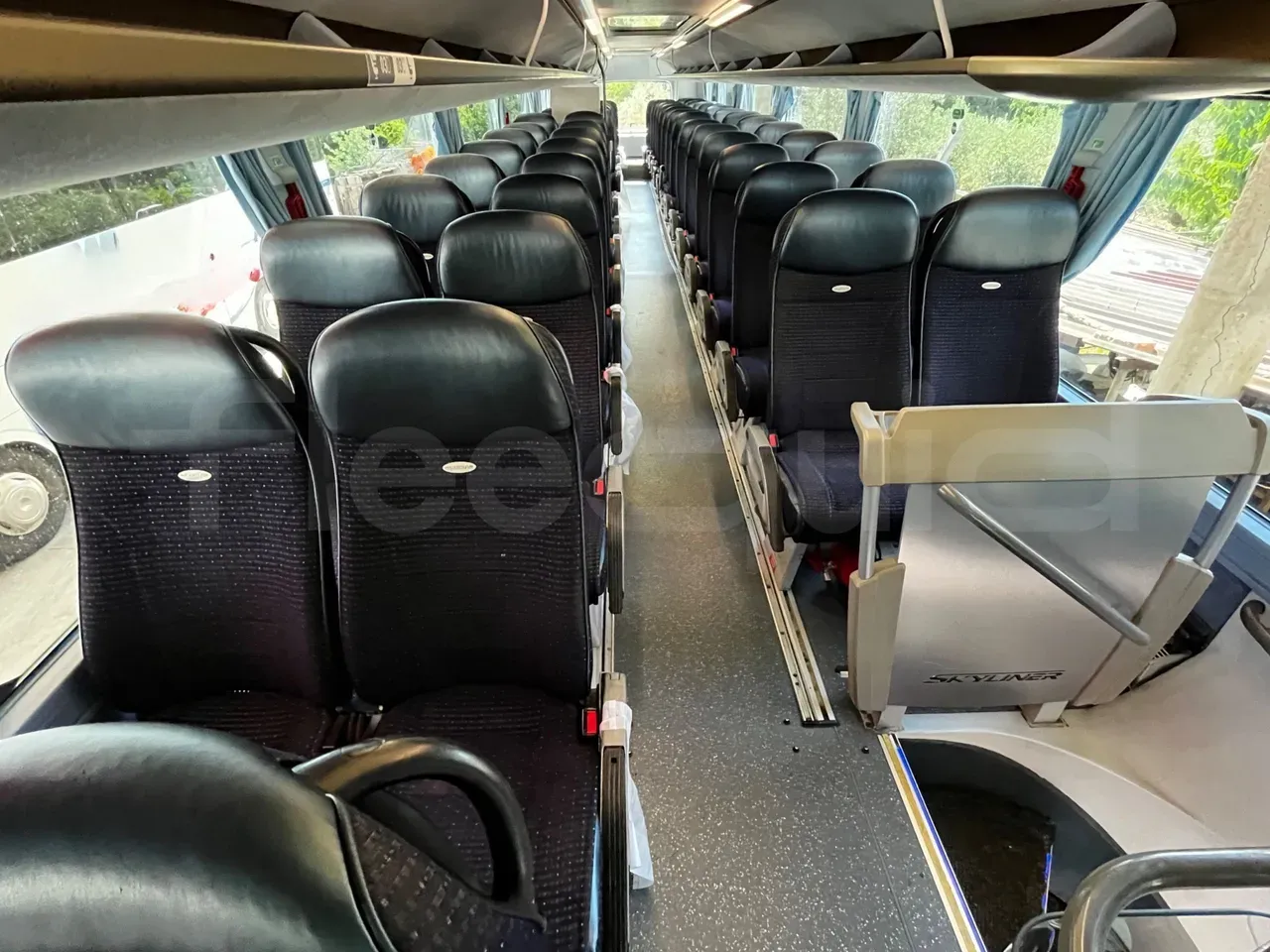 neoplan-skyliner-internal-fleequid-02903