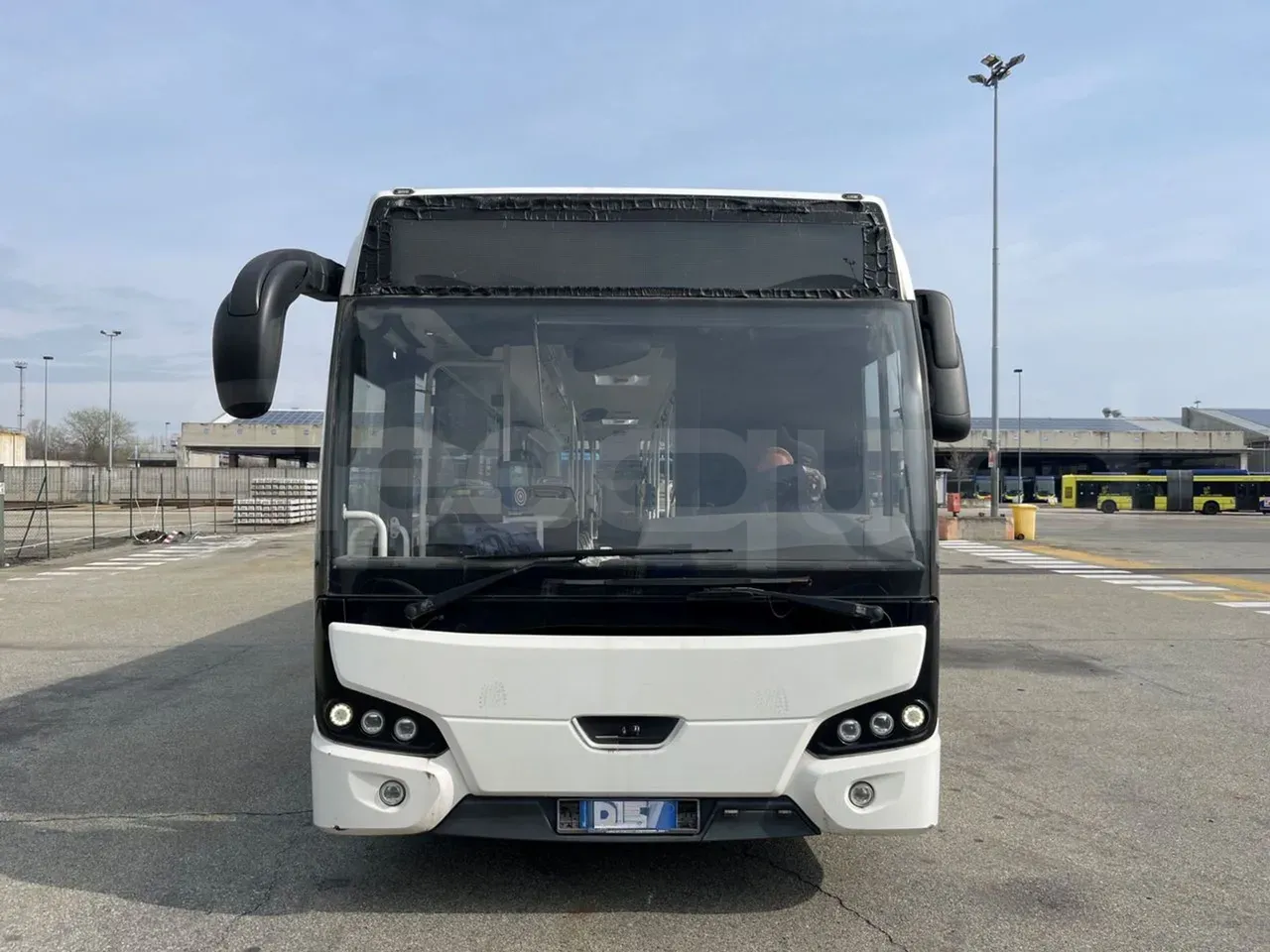 vdl-citea-front-fleequid-XNL405E100B006087