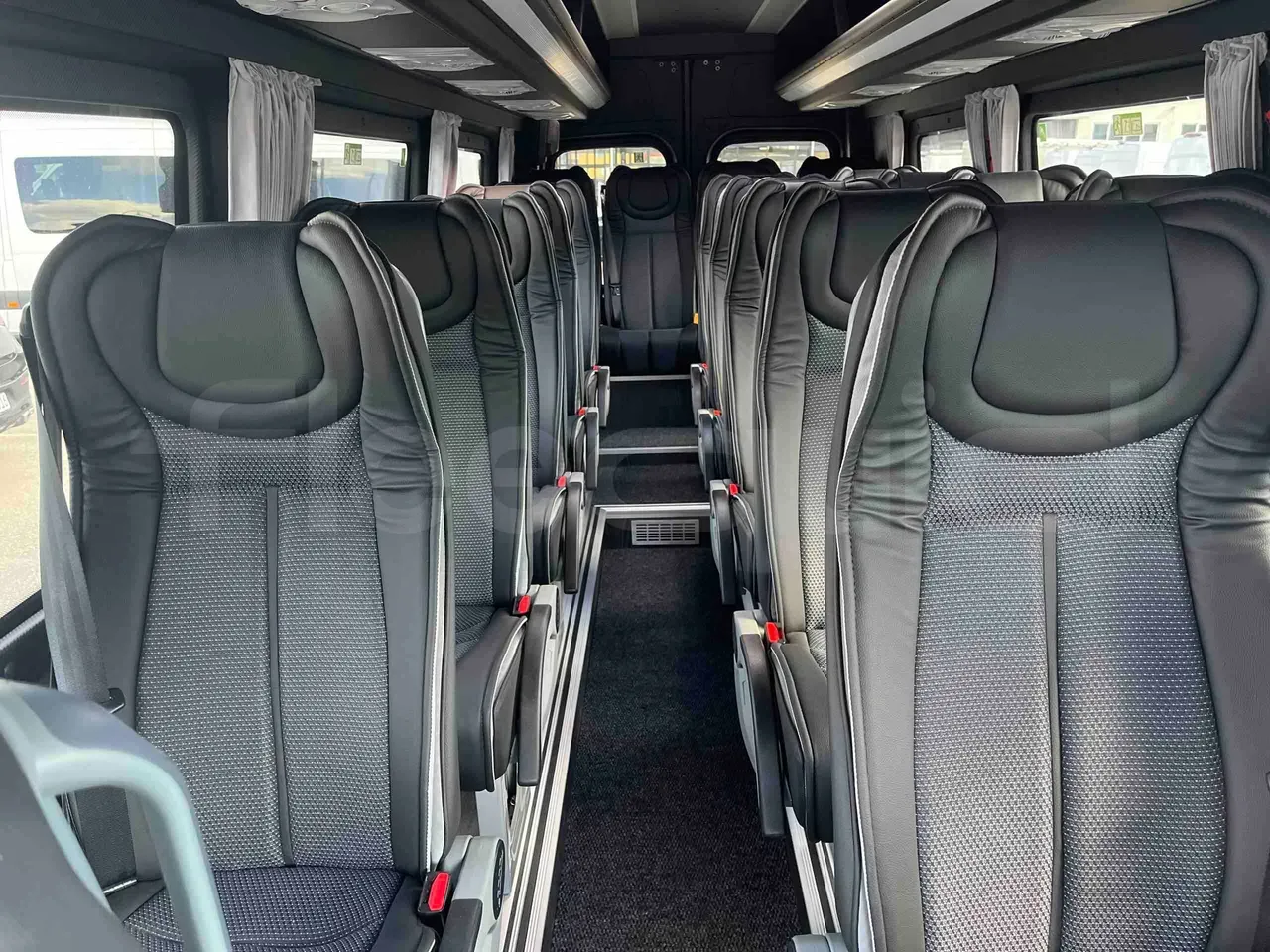 mercedes-benz-sprinter-internal-fleequid-W1V5MD3Z2SP782722