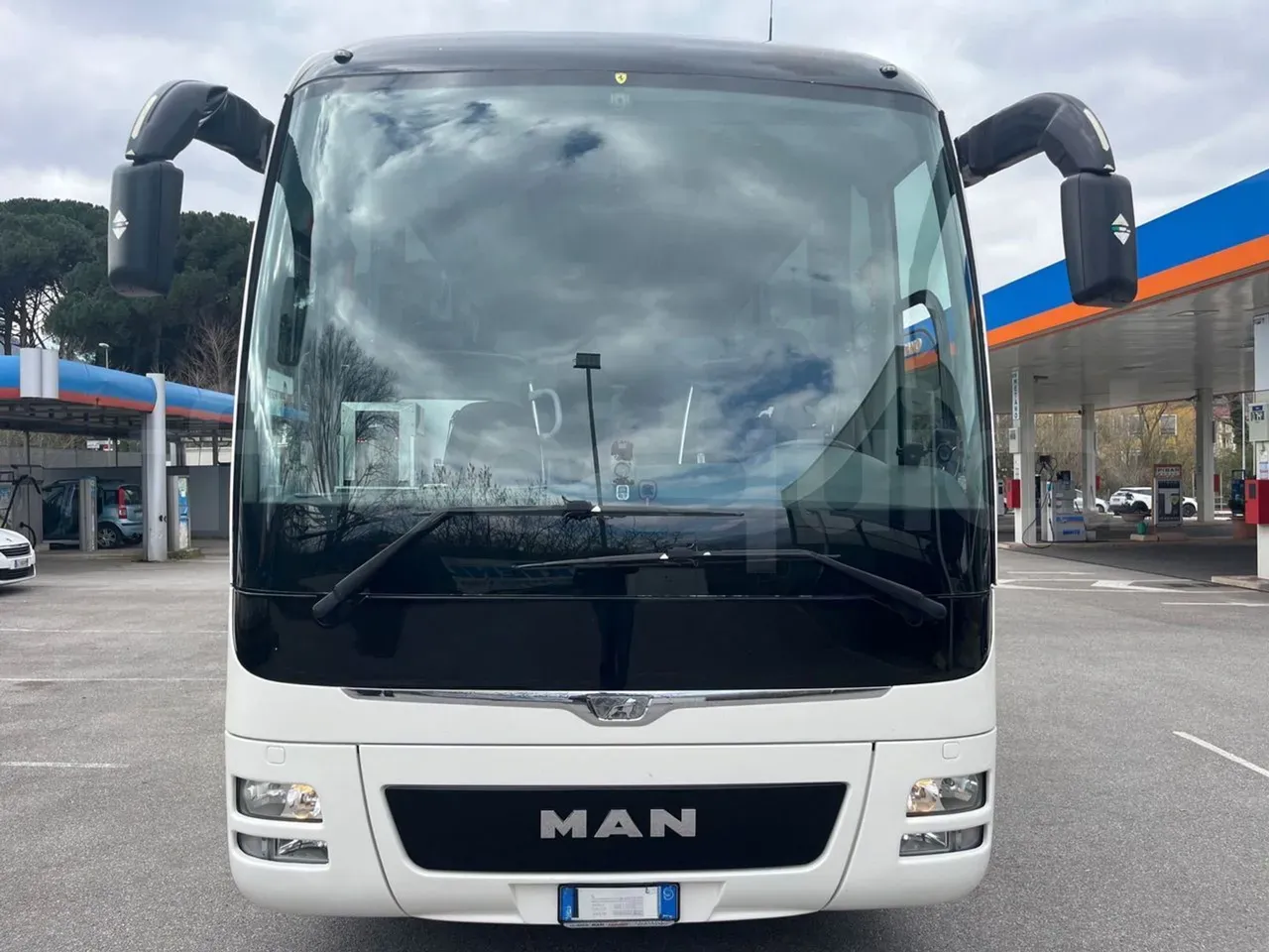 man-lions-coach-front-fleequid-WMAR07ZZ2GT024474