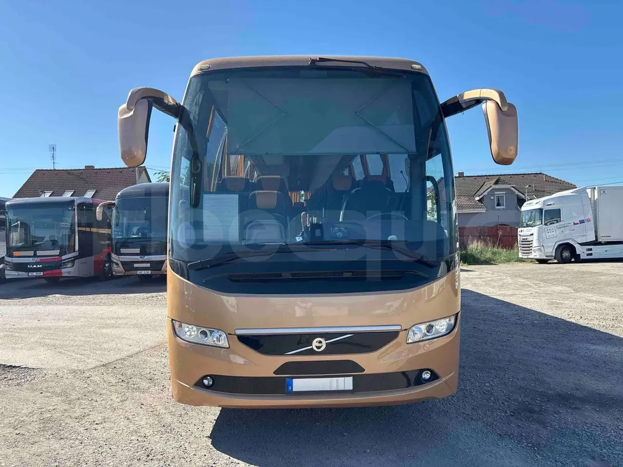 volvo-9700-front-fleequid-YV3T2U821J1191252