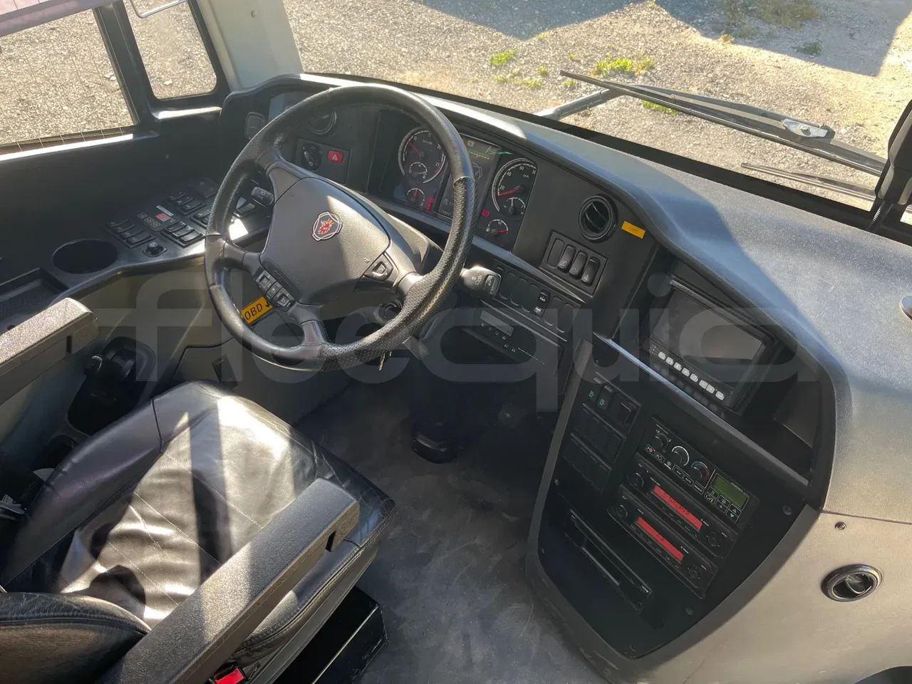 scania-touring-hd-steering-wheel-dashboard-fleequid-YS2K4X20001907693