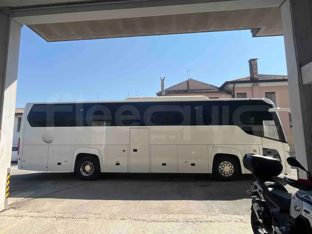 scania-touring-hd-external-fleequid-YS2K4X20001916844