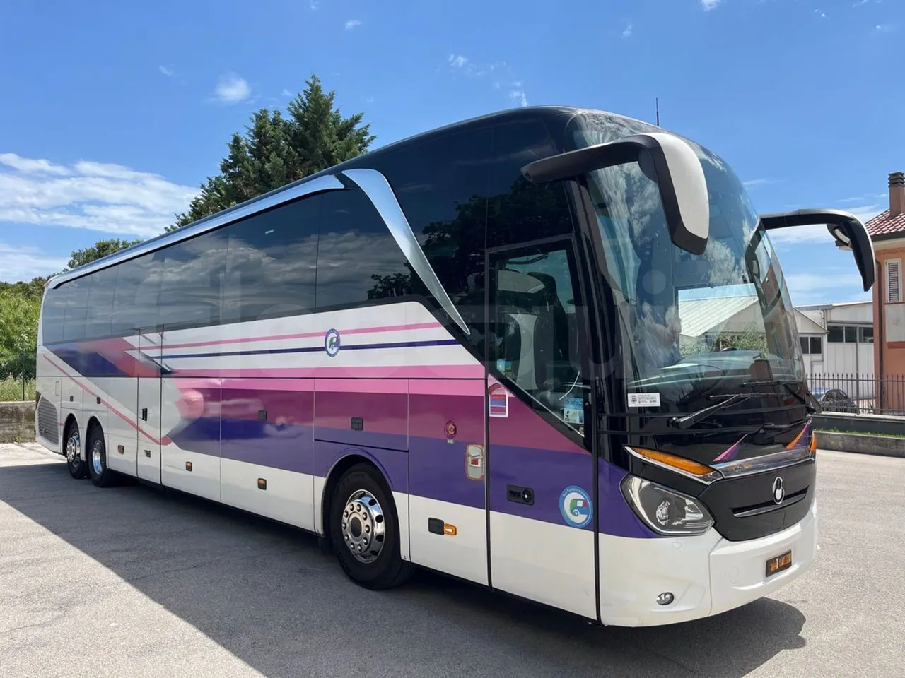 Setra S517 2018 usado: autocarro Euro 6, 375 kW, 57 lugares