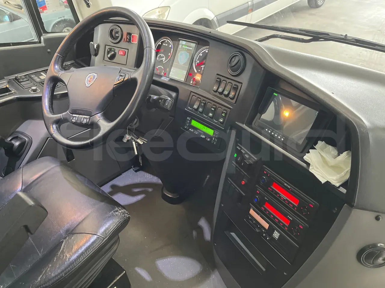 scania-touring-hd-steering-wheel-dashboard-fleequid-YS2K6X20001886543