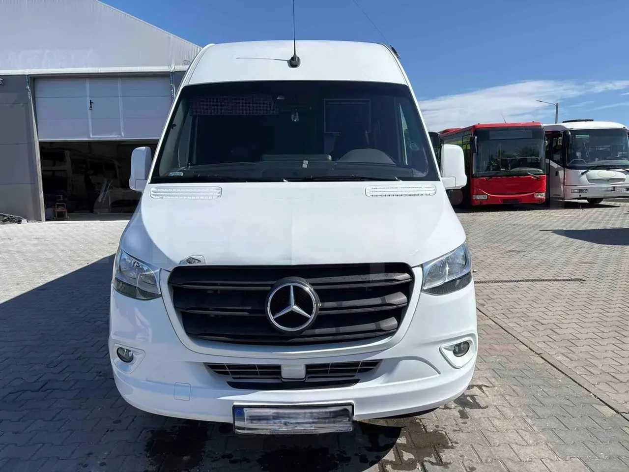 mercedes-benz-sprinter-front-fleequid-WDB9076571P174652