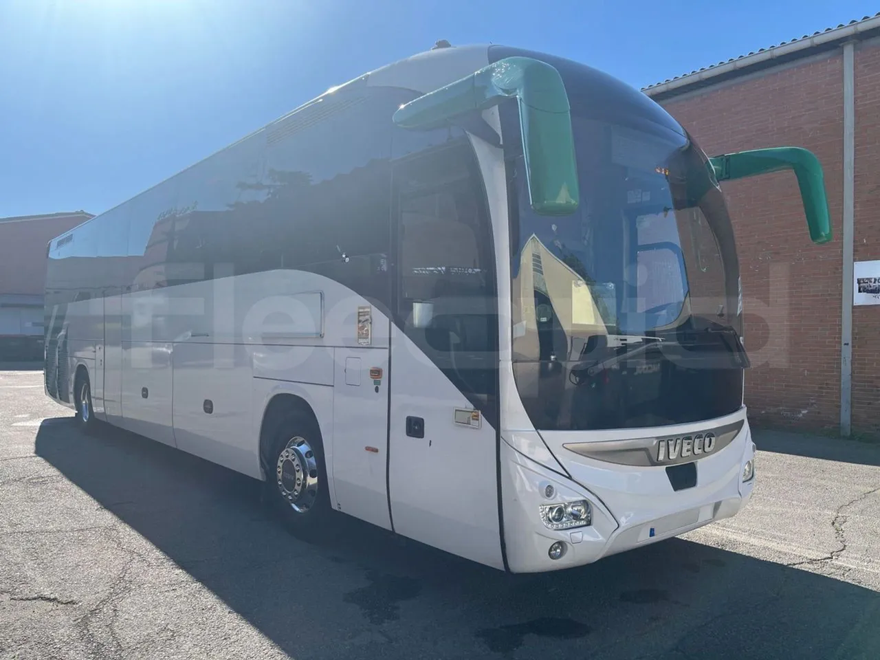 Iveco Magelys 2018 d'occasion : car Euro 6 52 places