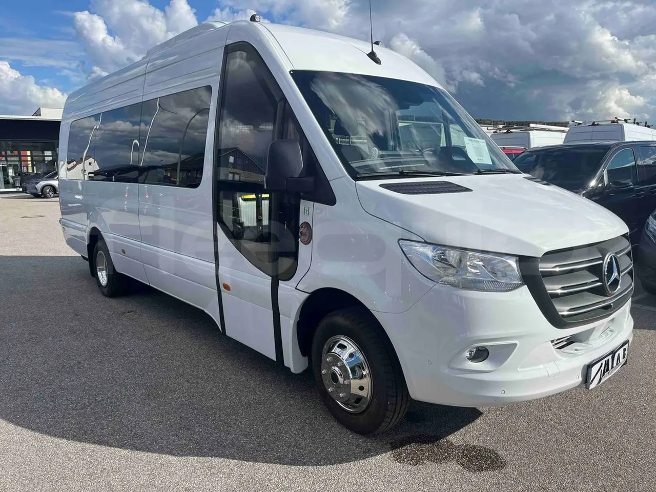 Mercedes-Benz Sprinter 2024 de segunda mano: 20 plazas, Euro 6, 437 km