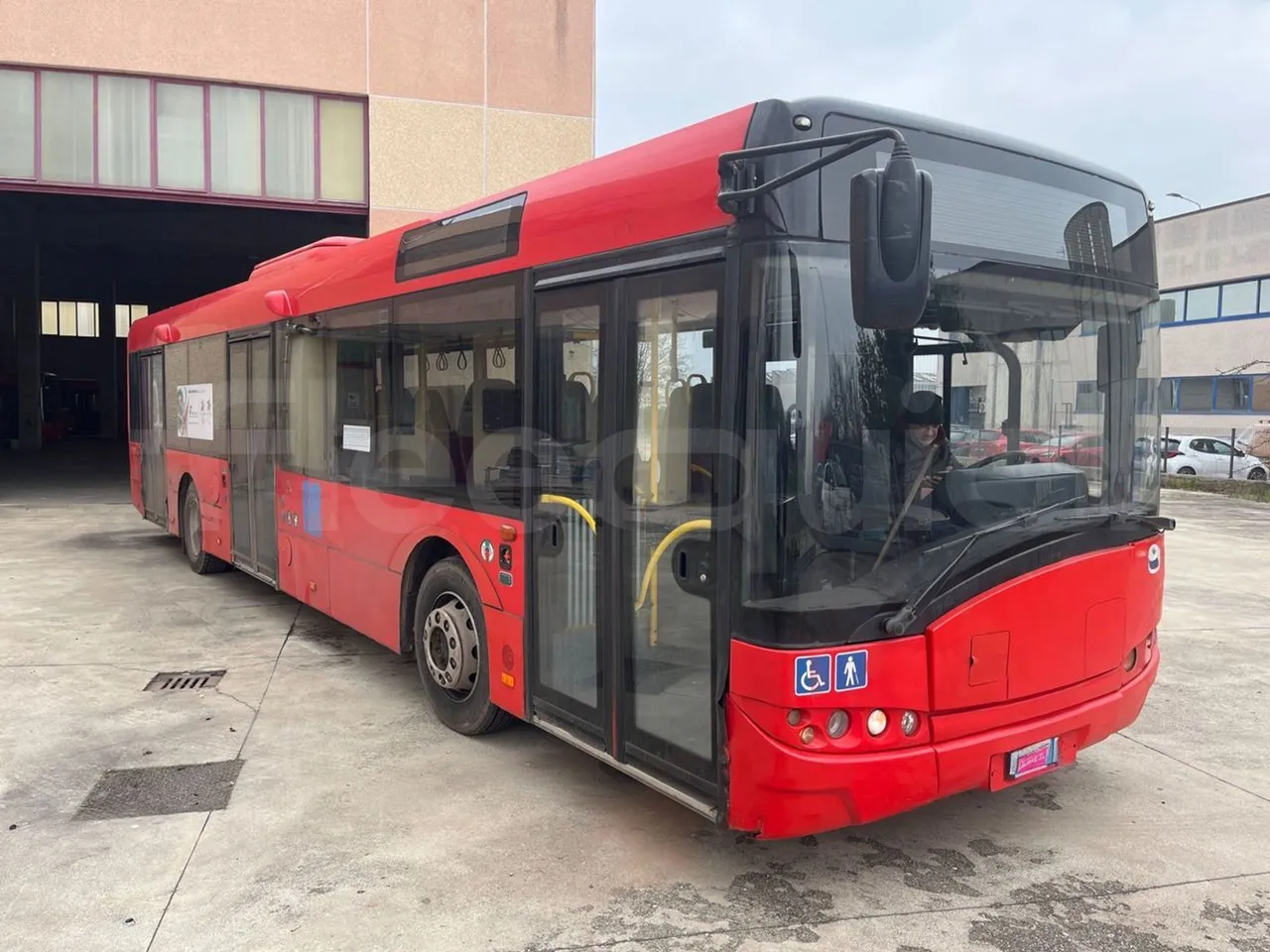Solaris Urbino 2015 de segunda mano: 30 plazas, Euro 6, 536.026 km