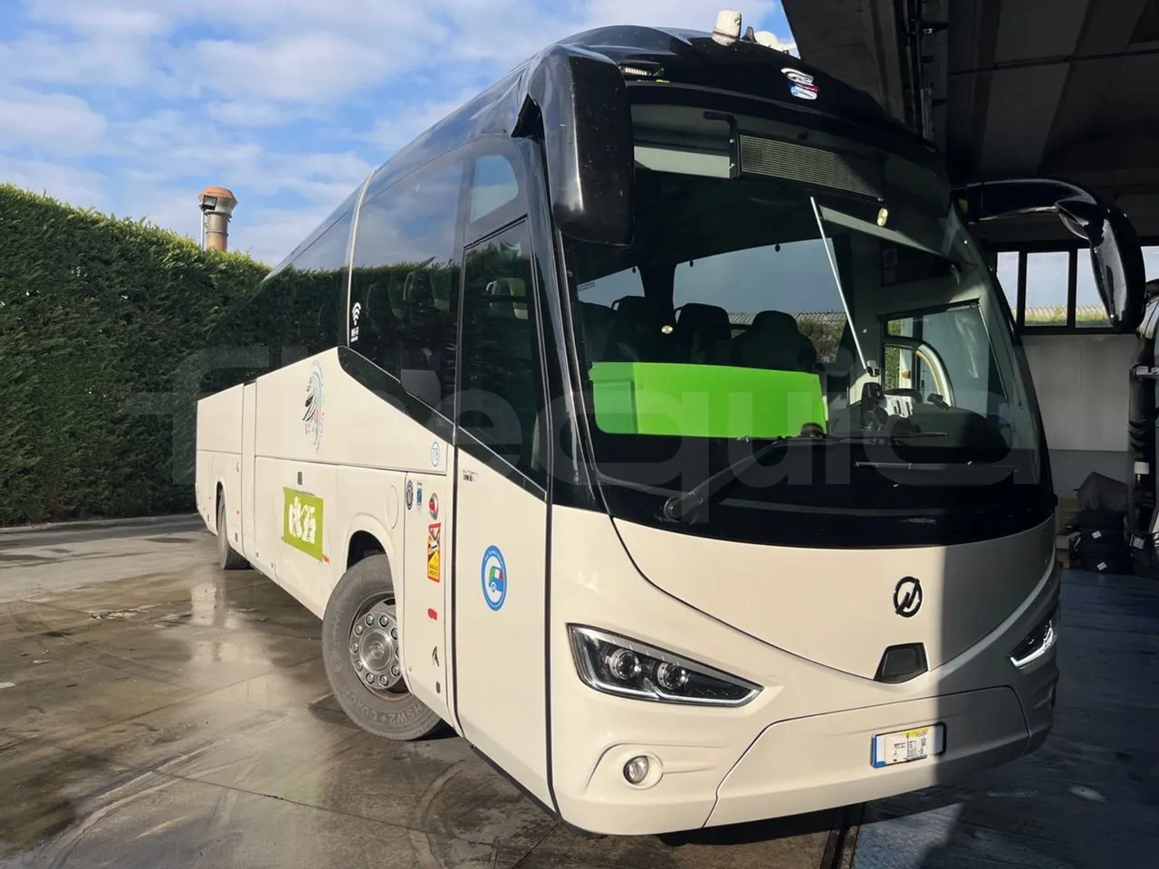 Irizar DAF 2018 usado: autocarro Euro 6 automático 54 lugares