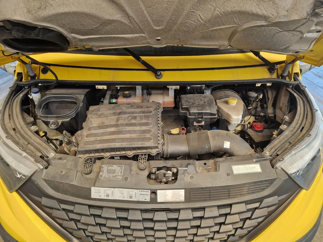 iveco-indcar-wing-engine-fleequid-ZCFCN70A005432342