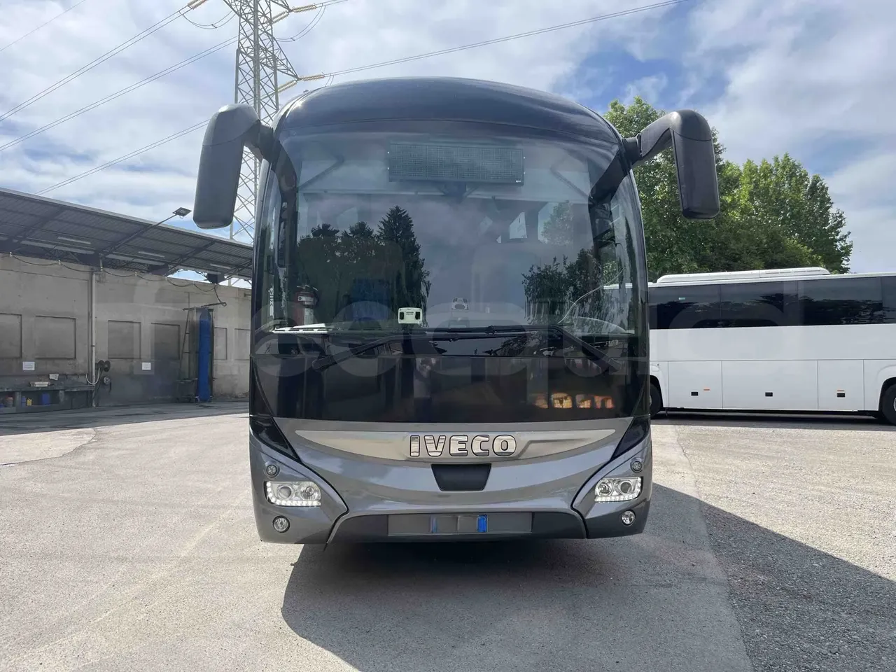 iveco-magelys-front-fleequid-VNE7256RX00002134