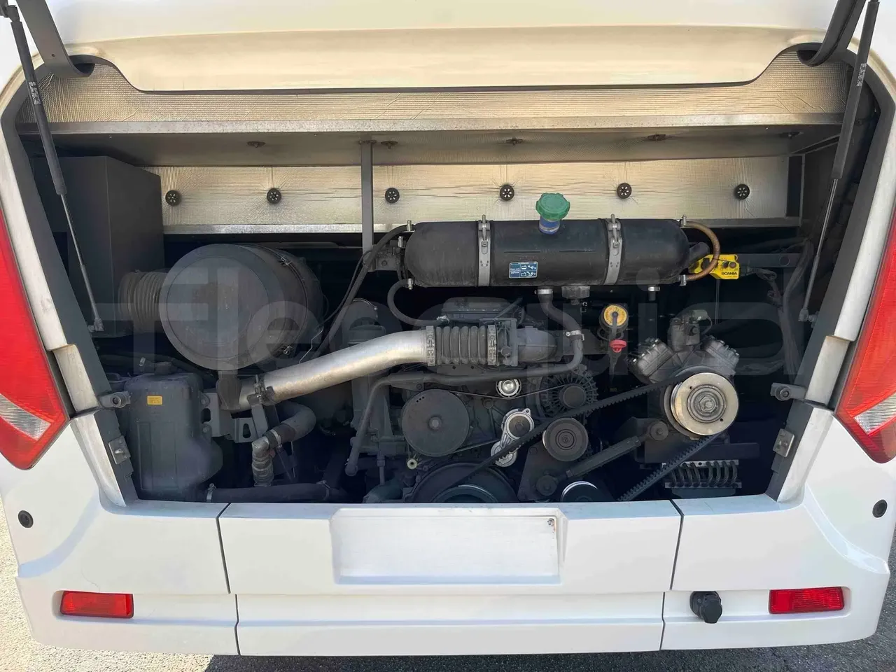 scania-touring-hd-engine-fleequid-YS2K4X20001916844