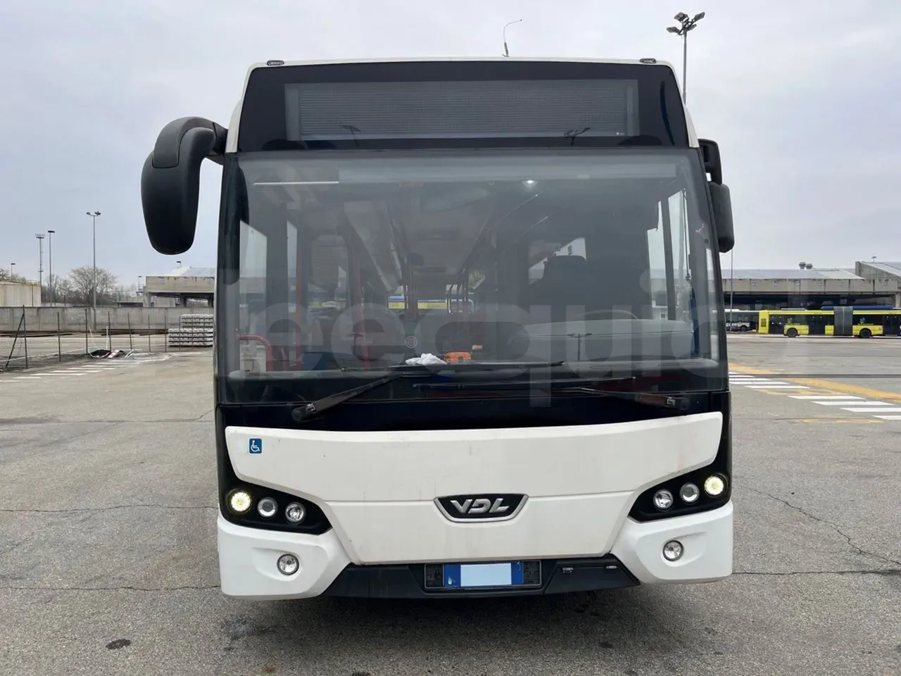 vdl-citea-front-fleequid-XNL405E100B004759