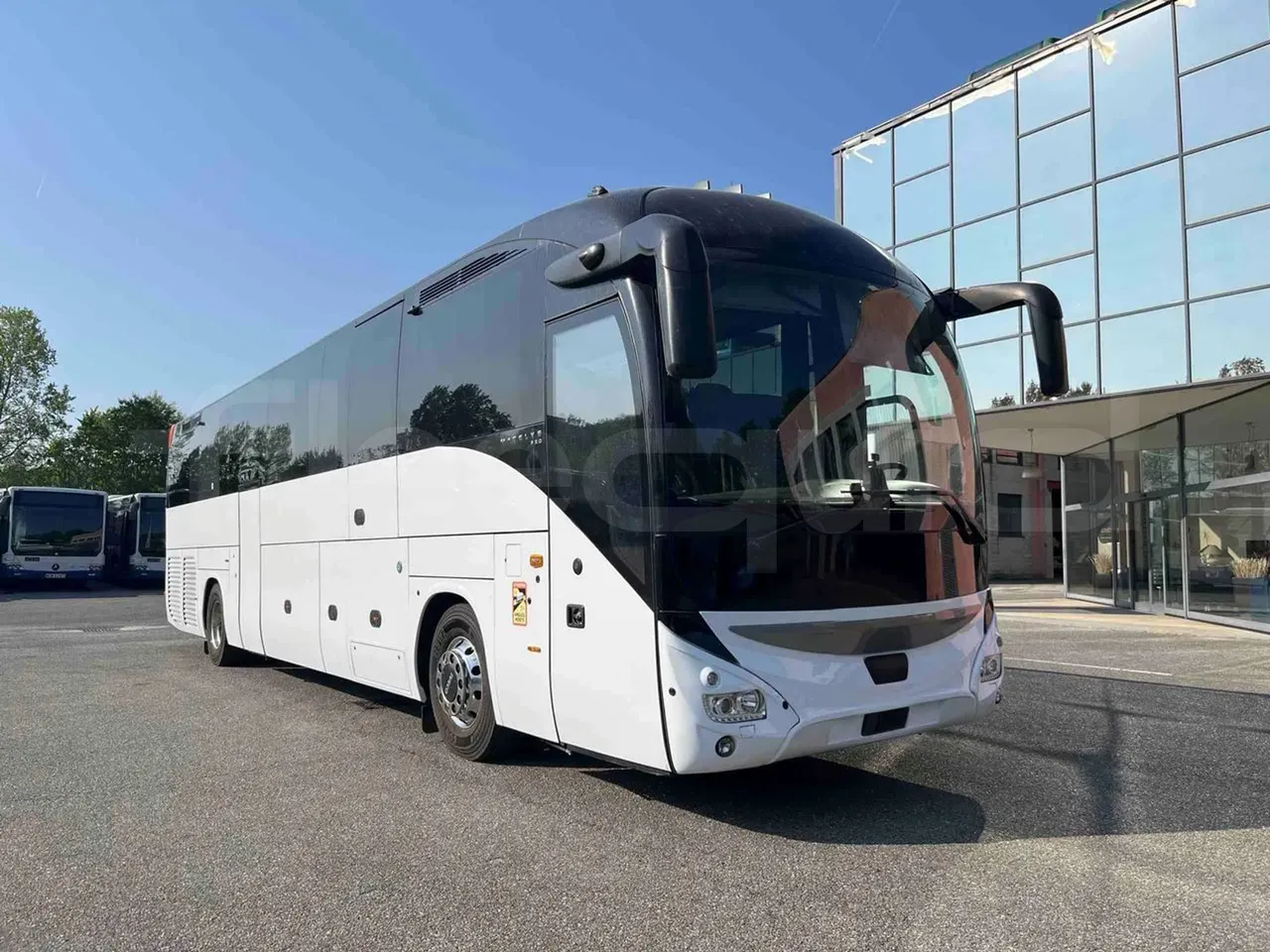 iveco-magelys-cover-fleequid