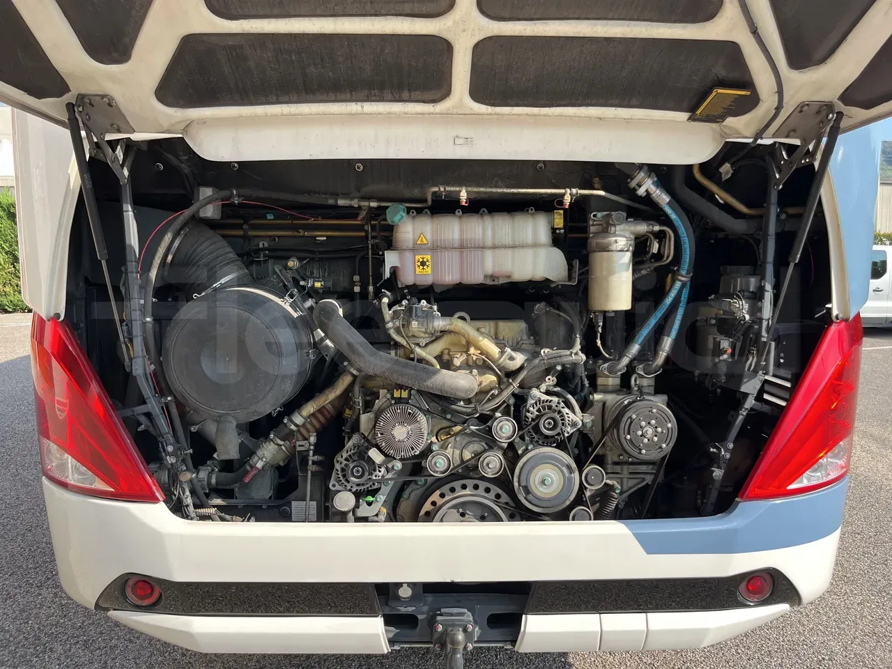 neoplan-tourliner-engine-fleequid-WAGP21ZZ6RT041891