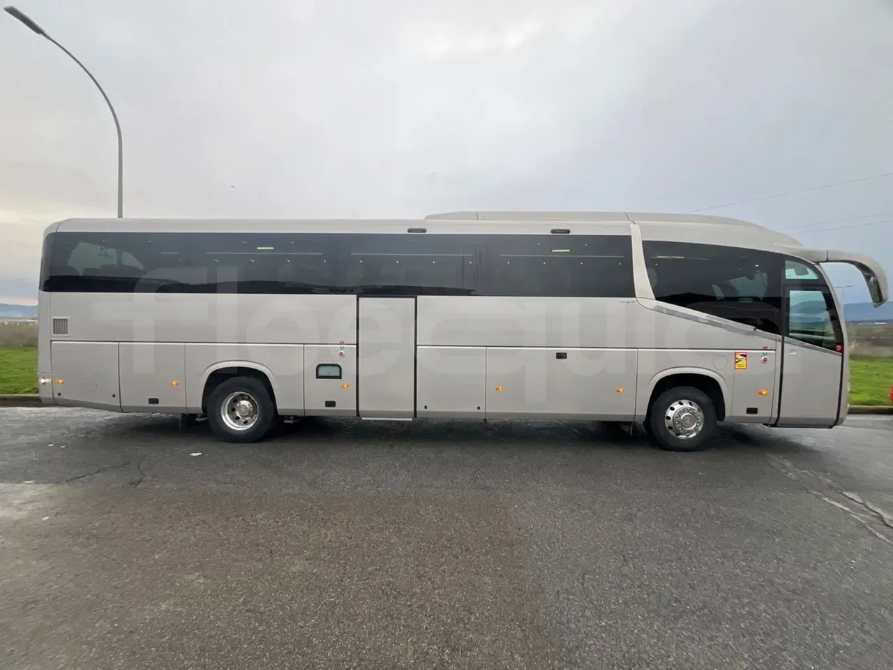 irizar-i6-external-fleequid-VS916AD00L1016021