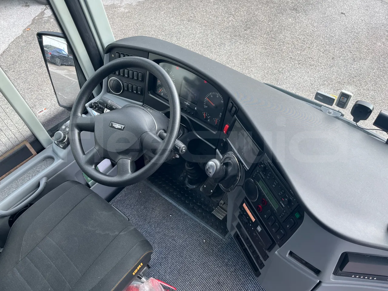 van-hool-astron-steering-wheel-dashboard-fleequid-YE2X17SF369D55977