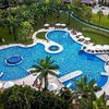 https://a.storyblok.com/f/289146571662634/840x460/6dd91cc1b4/swimmingpool-vietnam-resort.jpeg