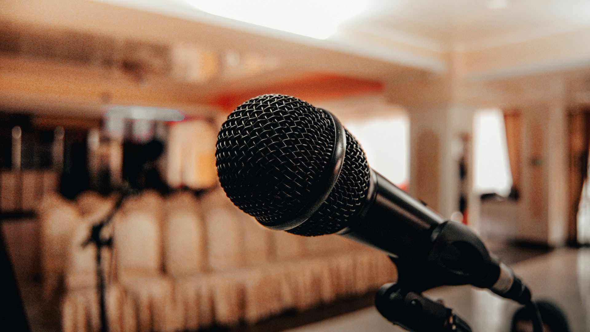 Starting 2023 with Events: Digital Evolution in Finance and Retail