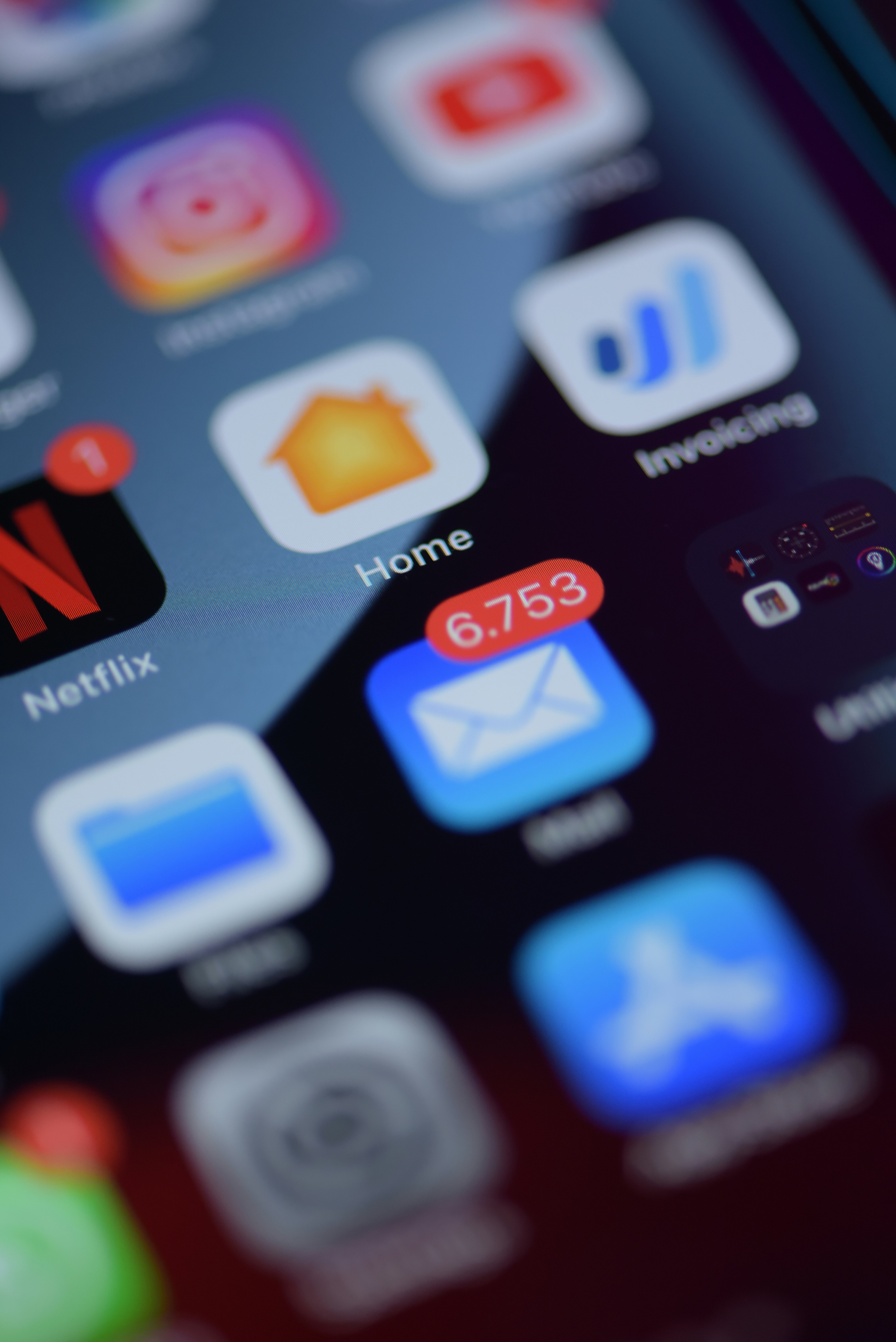 Simplify Your Online Life with 10 Minute Mail: Stay Private, Stay Organized