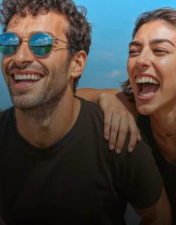 ¡Todo lo que necesitas! En App Virgin Mobile, sin vueltas. - Característica del servicio Virgin Mobile