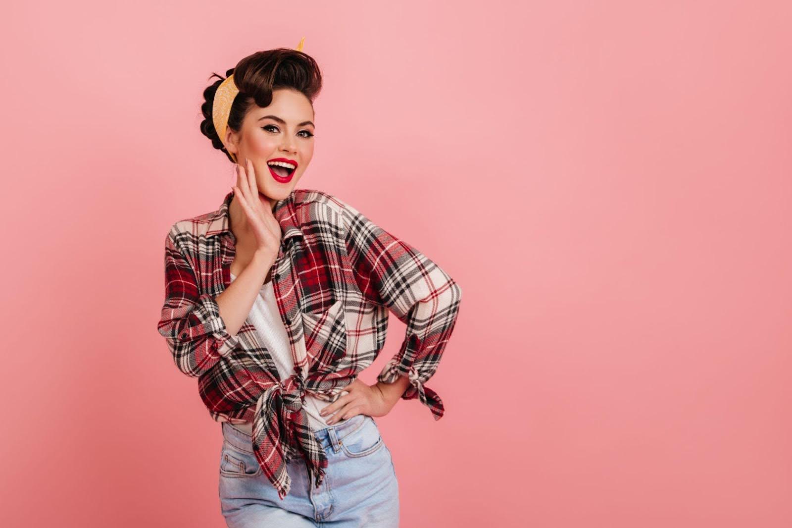 девушка в ретро образе девушка в ретро образе