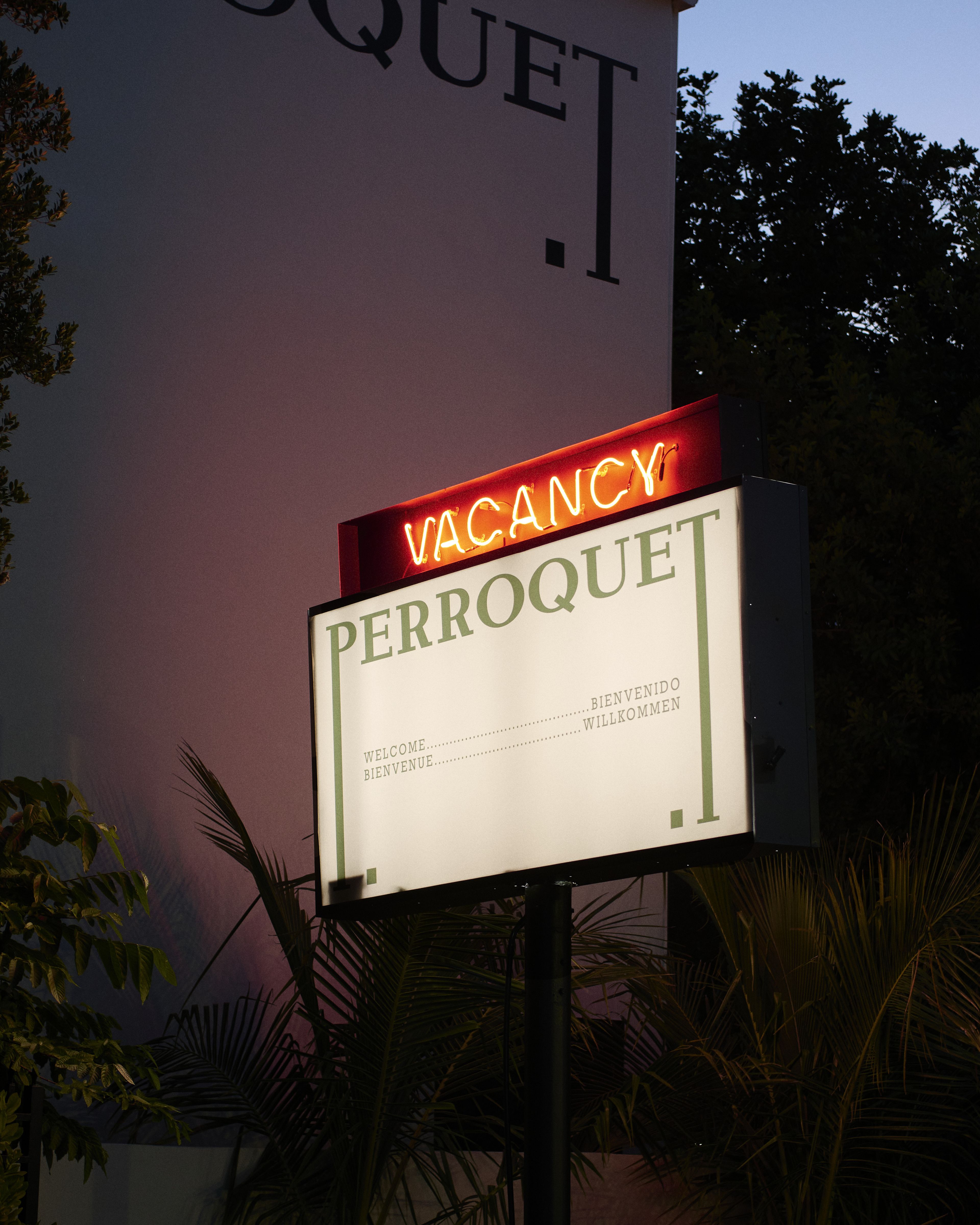 Perroquet Hotels
