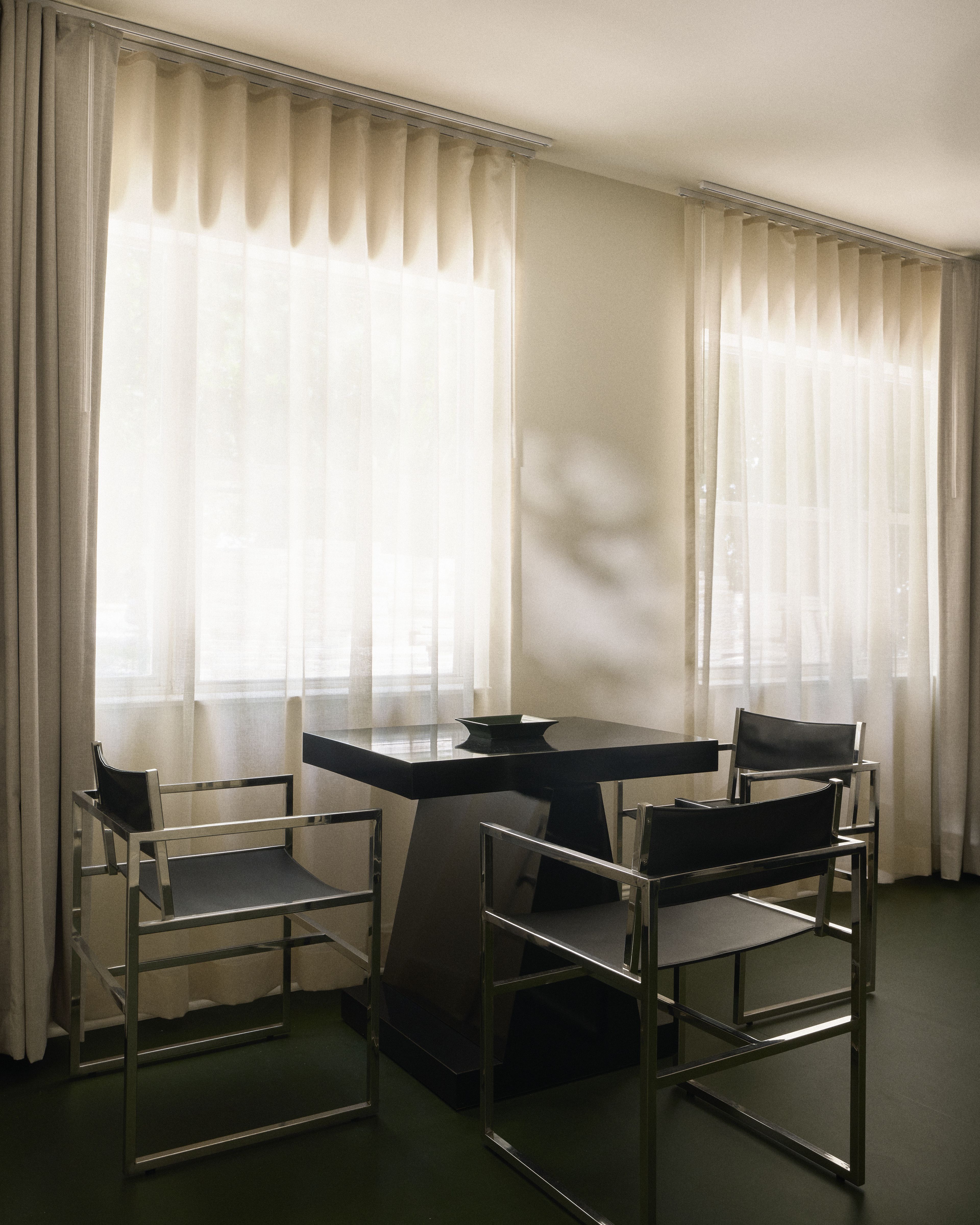 Perroquet Hotels