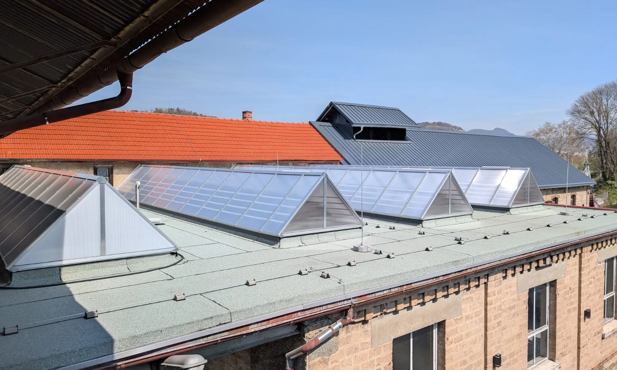 Kingspan Essmann Sattellichtbandsysteme SLB basic Motorworld Metzingen