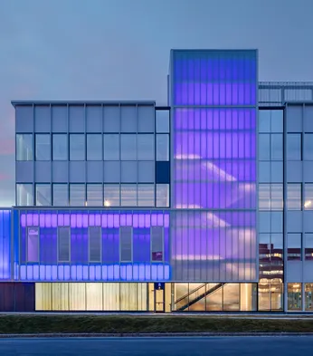 UniQuad polycarbonate wall system- backlit with led lighting