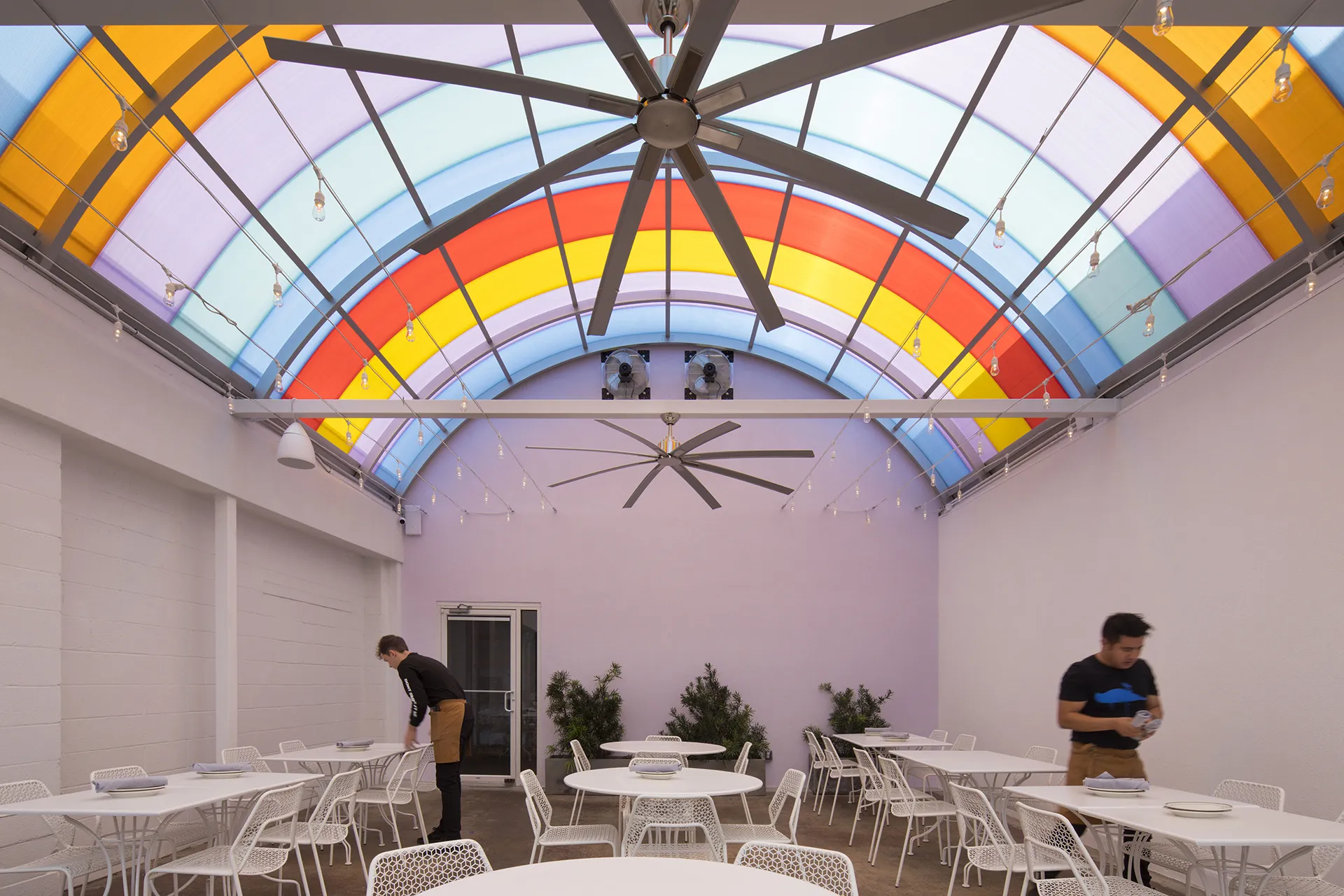 Briteway® polycarbonate canopy over restaurant patio area