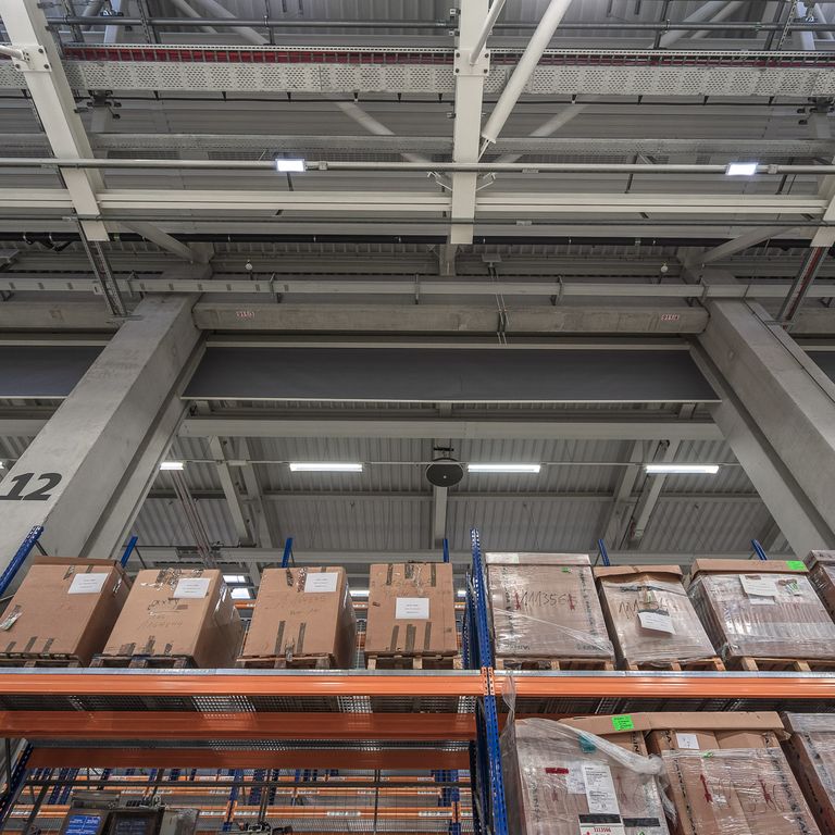 SmokeMaster SM-ST in warehouse roof