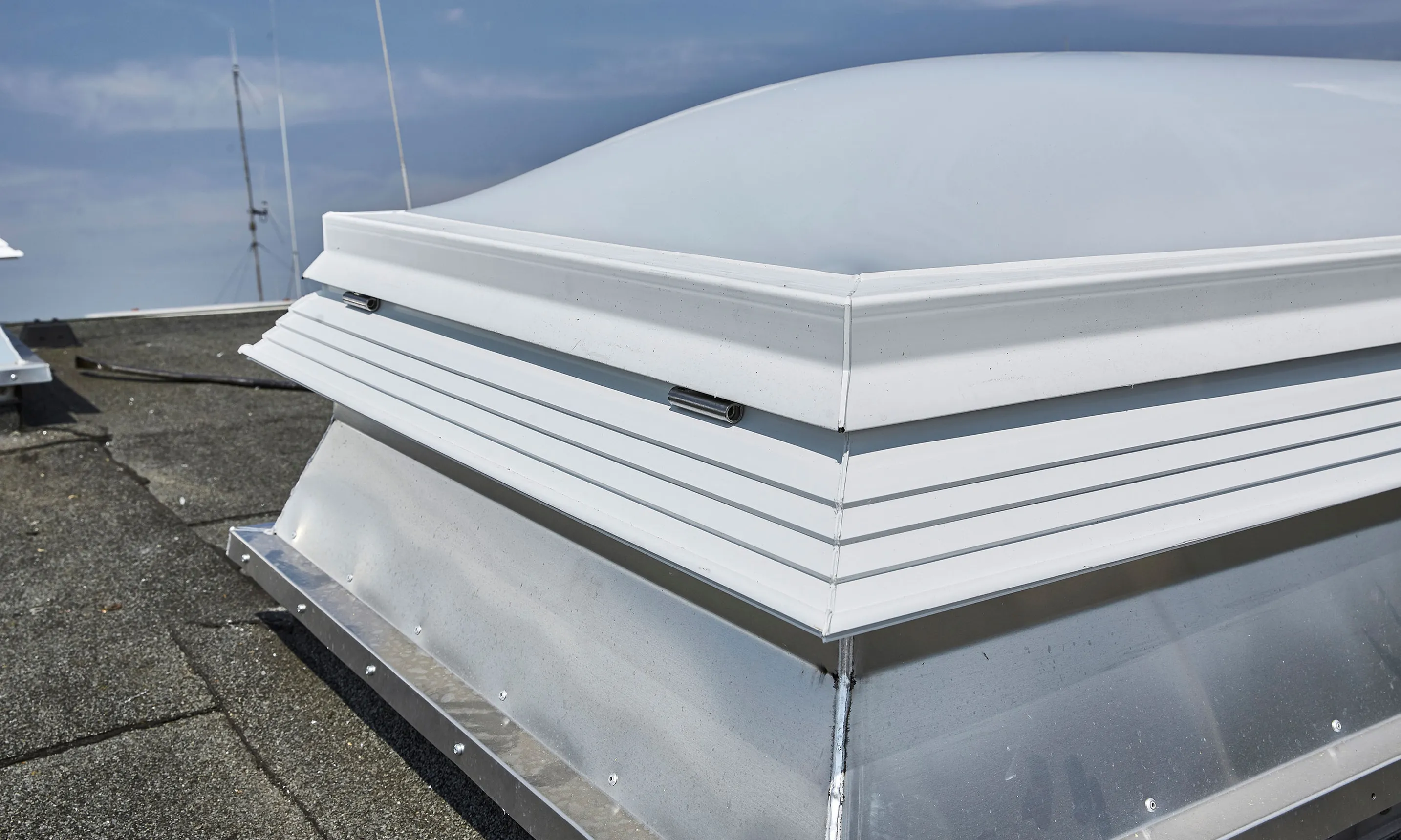 Kingspan Essmann Aufstocksystem ASM mit einer Lichtkuppel