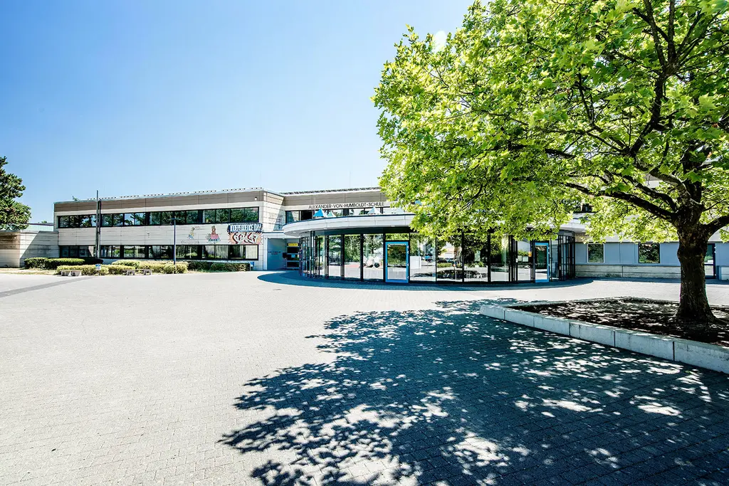 Alexander-von-Humboldt-Schule Außenansicht