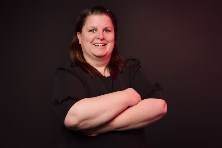 Sonja Naumann lächeld