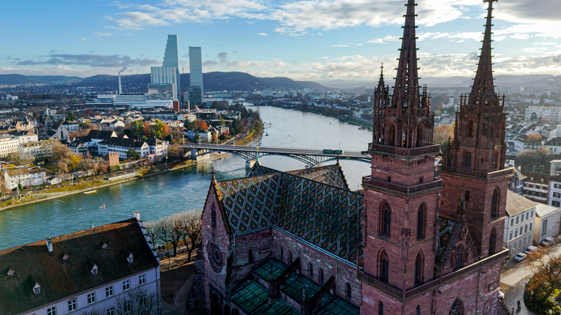 Basel, Blick auf den Rhein und die Altstadt