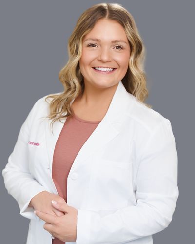 Angela Messer Headshot