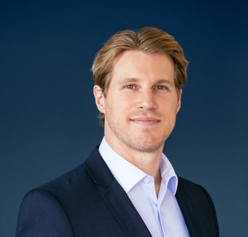 Chris B. Bartlett