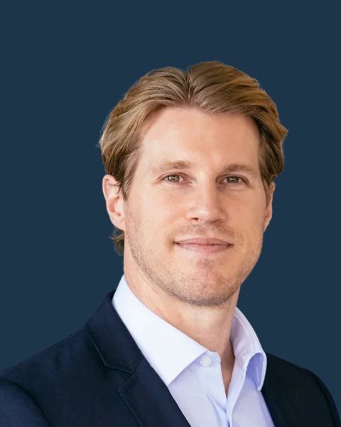 Chris B. Bartlett