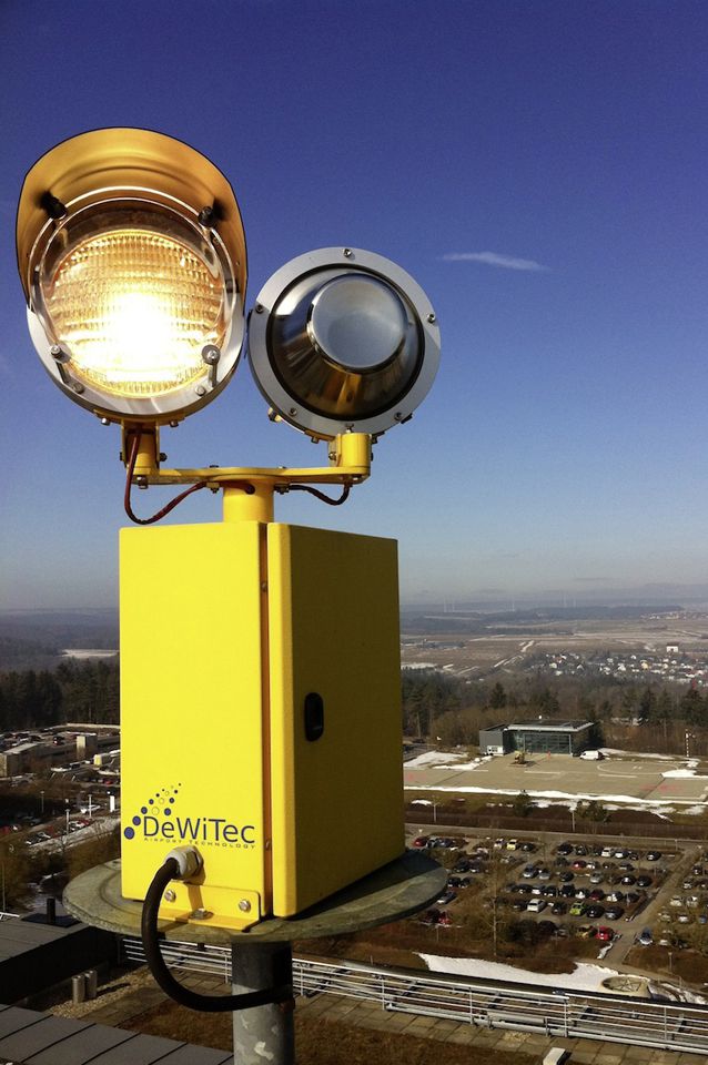 DWT-LX 2000 Rotierendes Heliport Beacon