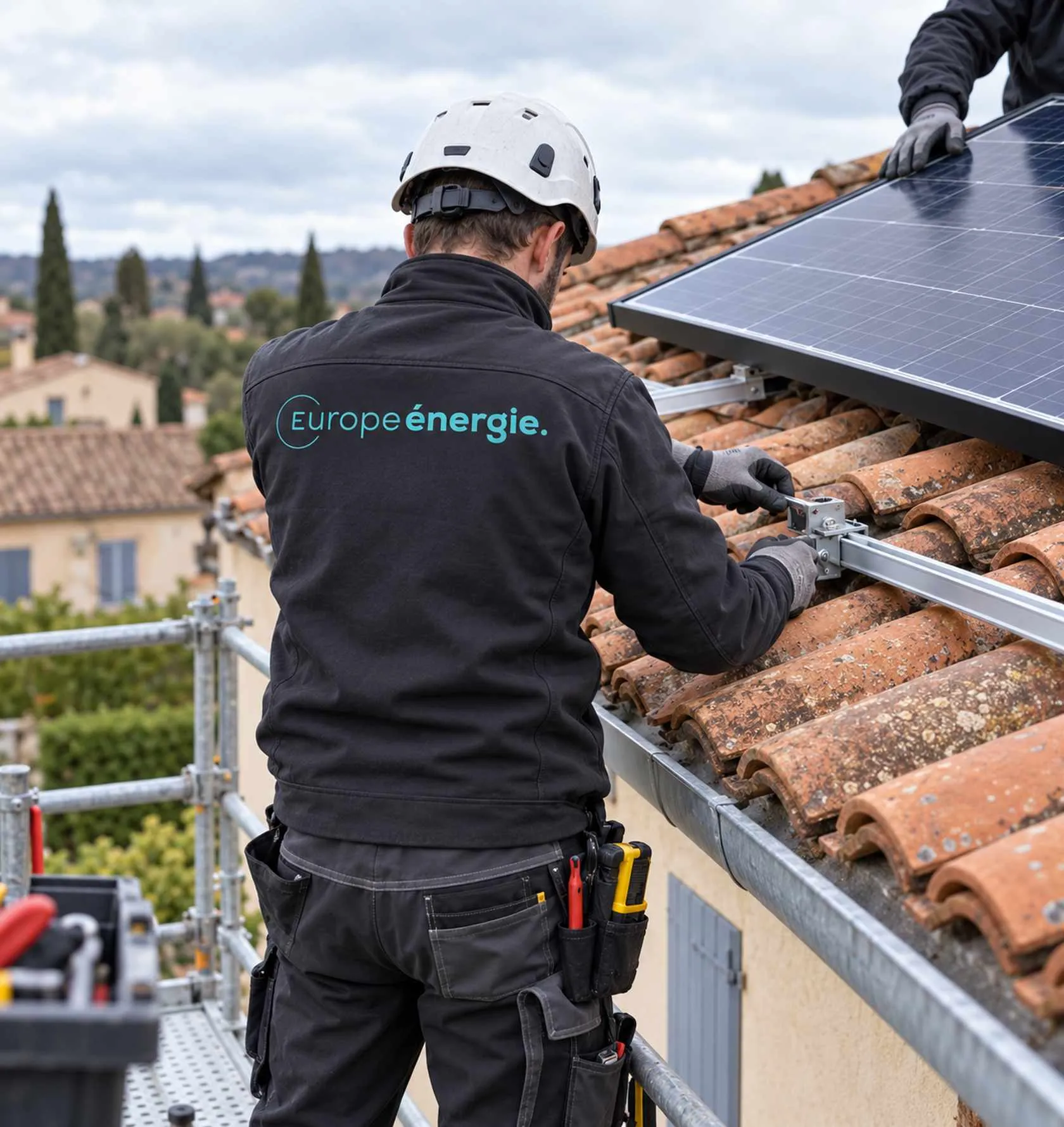 Équipes Europe Énergie panneaux solaires